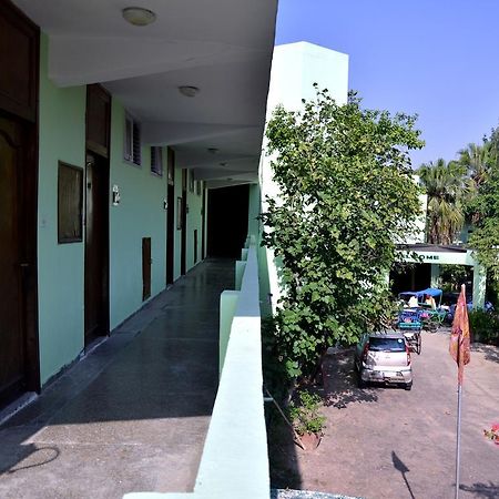 Hotel Bharatpur Ashok Zewnętrze zdjęcie