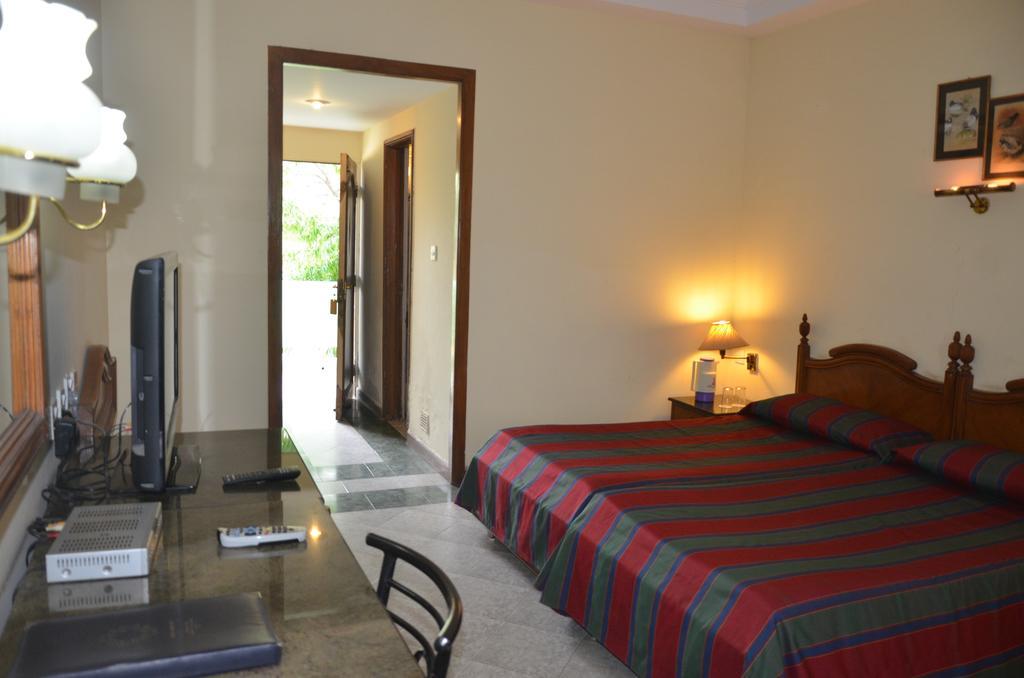 Hotel Bharatpur Ashok Zewnętrze zdjęcie