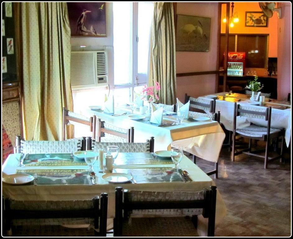 Hotel Bharatpur Ashok Zewnętrze zdjęcie