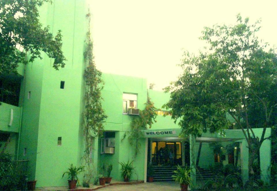 Hotel Bharatpur Ashok Zewnętrze zdjęcie