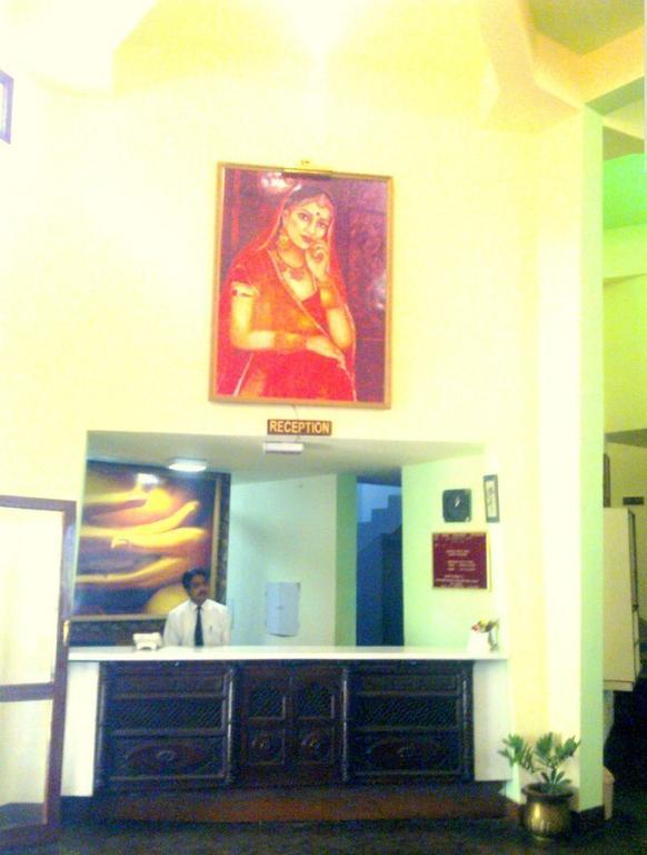 Hotel Bharatpur Ashok Zewnętrze zdjęcie