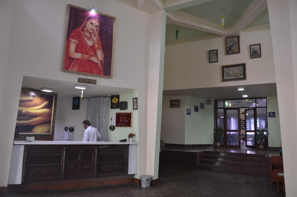 Hotel Bharatpur Ashok Zewnętrze zdjęcie